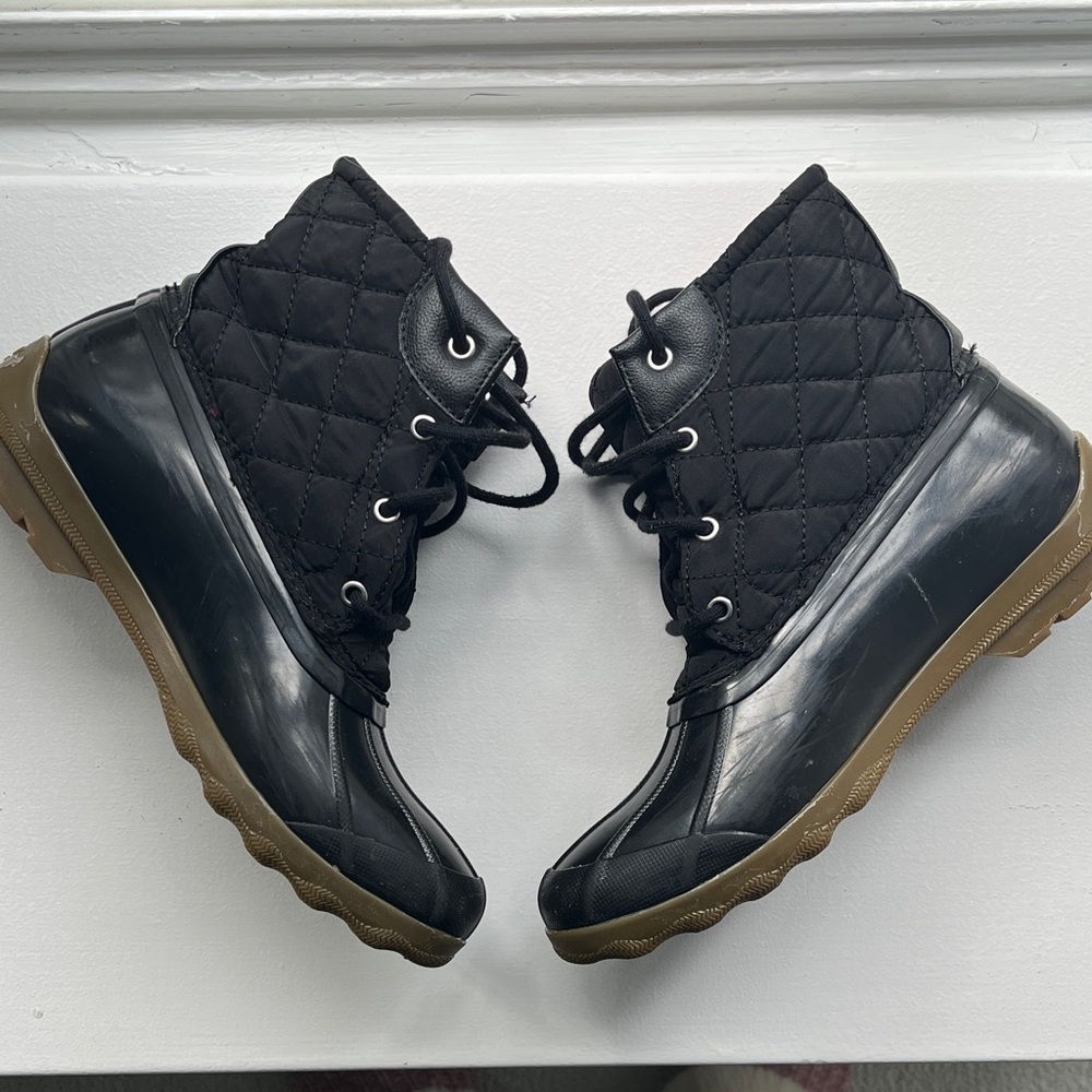 Sperry Black Quilted Winter Boots with Brown Soles